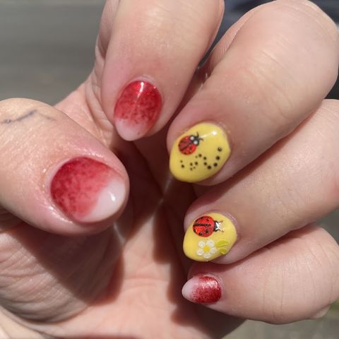 Le Beauty Lounge, beauty salon in North Bend, OR